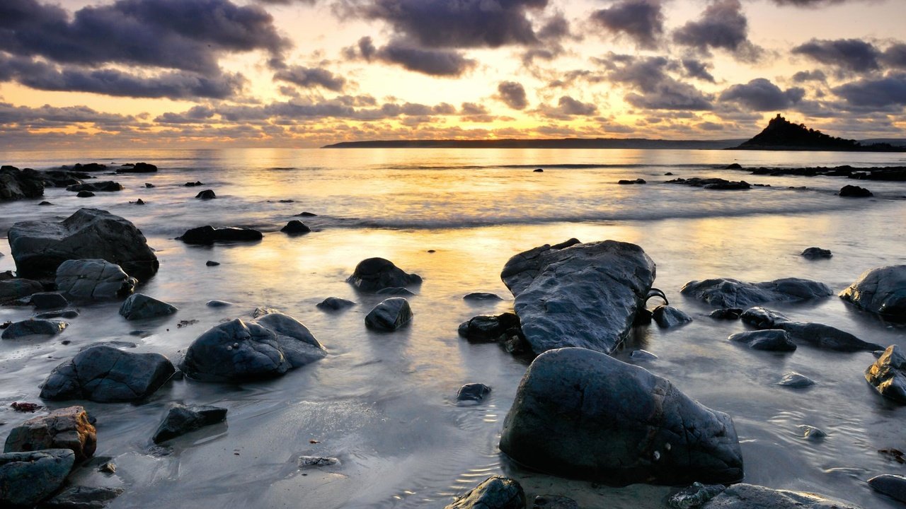 Обои небо, вода, вечер, камни, обои, фото, океан, the sky, water, the evening, stones, wallpaper, photo, the ocean разрешение 2048x1363 Загрузить