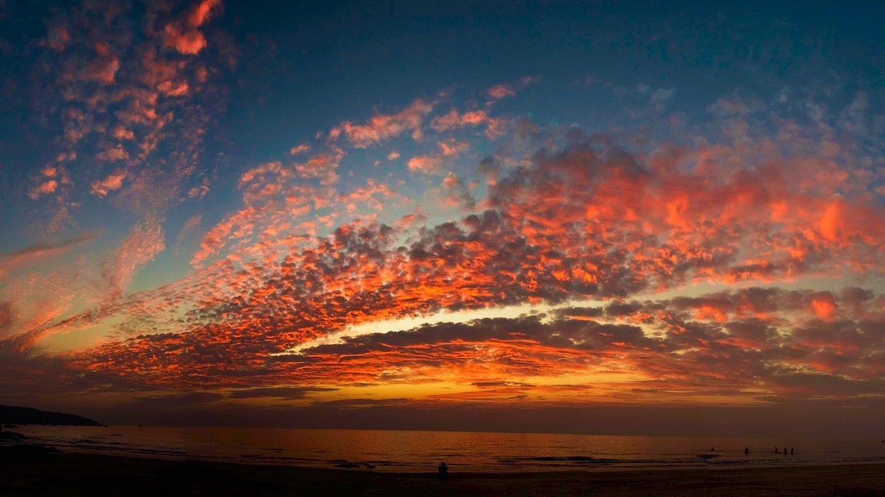 Обои облака, закат, море, clouds, sunset, sea разрешение 3200x1200 Загрузить