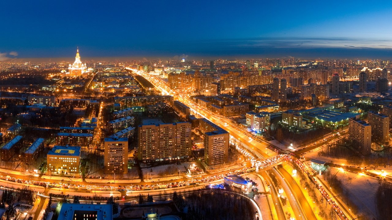 Обои дорога, ночь, огни, москва, road, night, lights, moscow разрешение 2565x1050 Загрузить