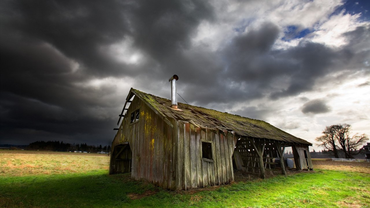 Обои небо, трава, обои, креатив, крыша, старый дом, the sky, grass, wallpaper, creative, roof, old house разрешение 1920x1171 Загрузить