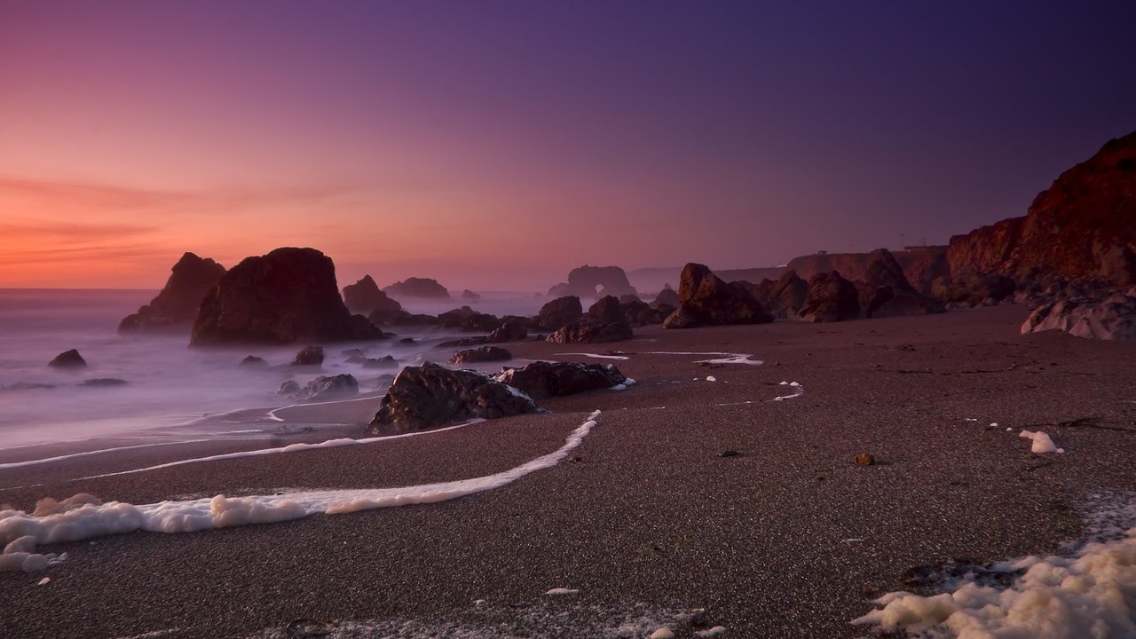 Обои скалы, песок, пляж, океан, калифорния, foam of the sea, bodega bay, rocks, sand, beach, the ocean, ca разрешение 1920x1080 Загрузить