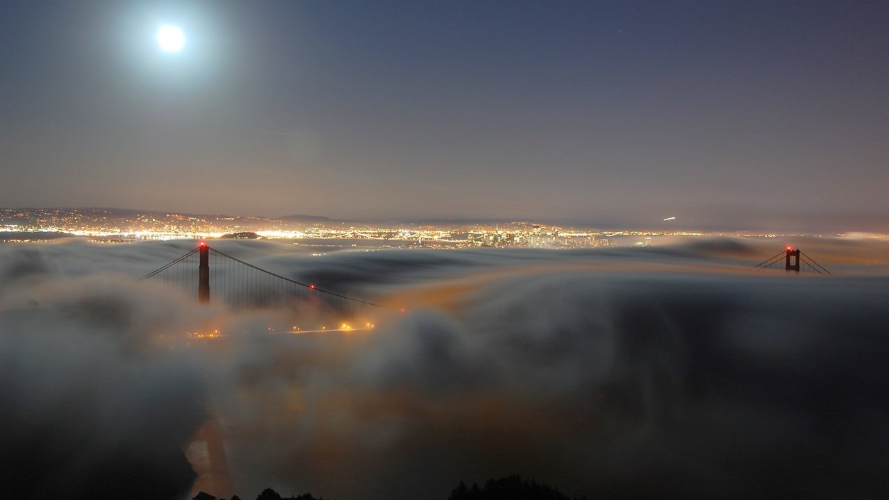 Обои ночь, туман, мост, город, луна, night, fog, bridge, the city, the moon разрешение 3008x2000 Загрузить