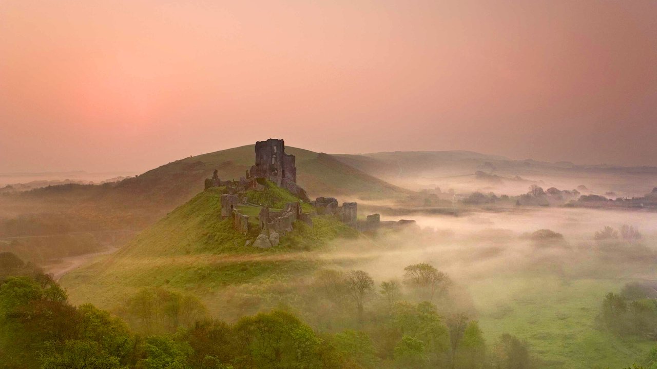 Обои восход, утро, туман, замок, англия, sunrise, morning, fog, castle, england разрешение 3072x2048 Загрузить