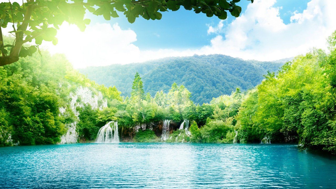 Обои небо, вода, горы, водопад, джунгли, the sky, water, mountains, waterfall, jungle разрешение 2560x1600 Загрузить