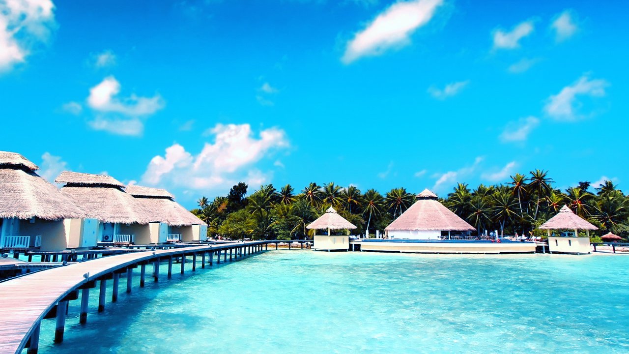 Обои море, отдых, остров, бунгало, тропики, мальдивы, sea, stay, island, bungalow, tropics, the maldives разрешение 2560x1920 Загрузить