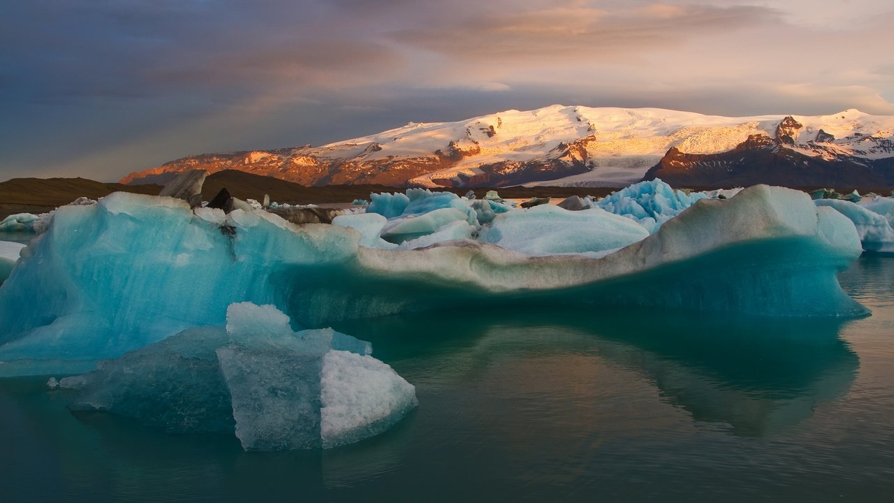 Обои горы, снег, залив, исландия, айсберги, mountains, snow, bay, iceland, icebergs разрешение 2048x1365 Загрузить