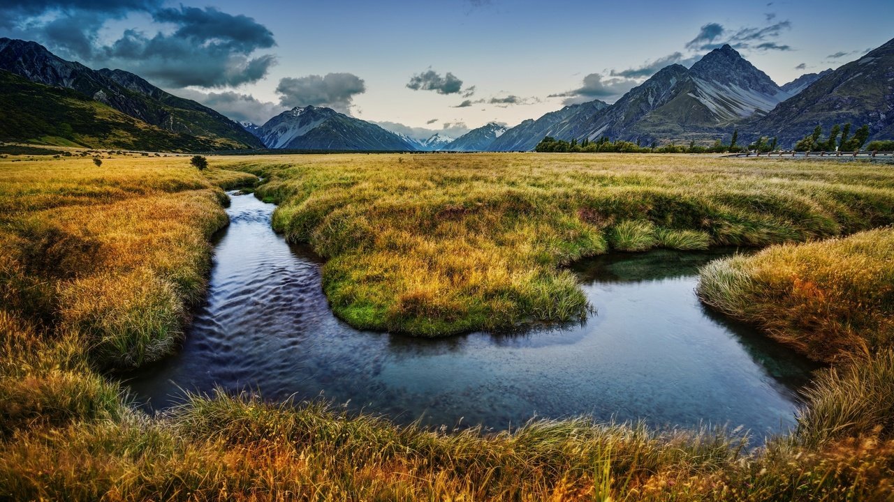 Обои горы, речка, новая зеландия, луга, mountains, river, new zealand, meadows разрешение 2560x1600 Загрузить