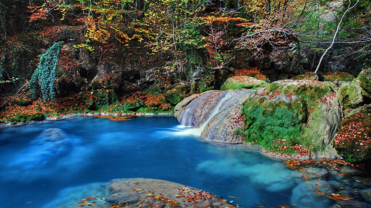 Обои скалы, водопад, осень, испания, каскад, rocks, waterfall, autumn, spain, cascade разрешение 2294x1536 Загрузить