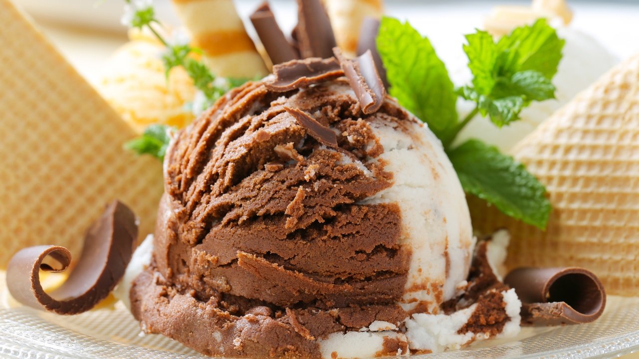 Обои мята, мороженое, шоколад, сладкое, мороженное, десерт, в шоколаде, вафли, сладенько, mint, ice cream, chocolate, sweet, dessert, waffles разрешение 5184x3456 Загрузить