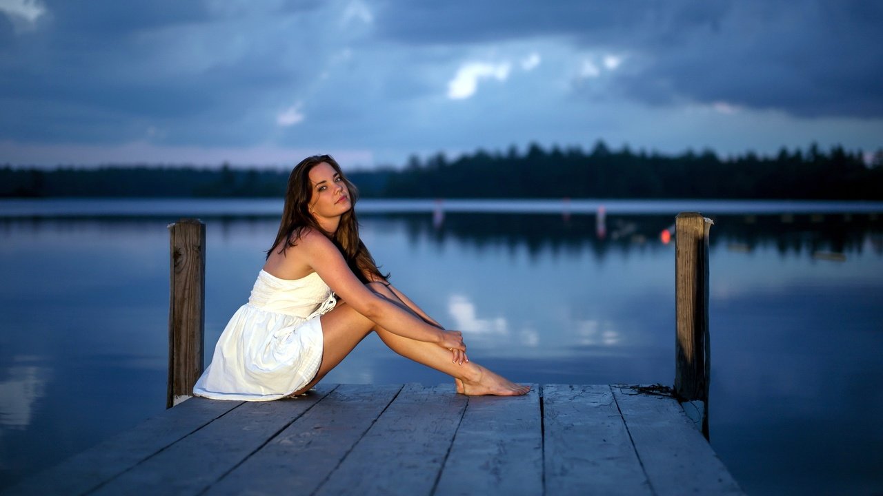 Обои ночь, озеро, девушка, брюнетка, мэри, night, lake, girl, brunette, mary разрешение 2560x1600 Загрузить