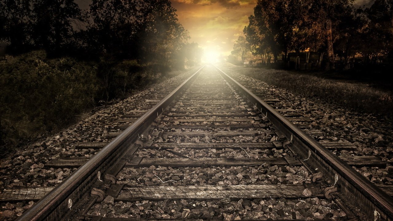 Обои свет, железная дорога, рельсы, пейзаж, light, railroad, rails, landscape разрешение 1920x1144 Загрузить