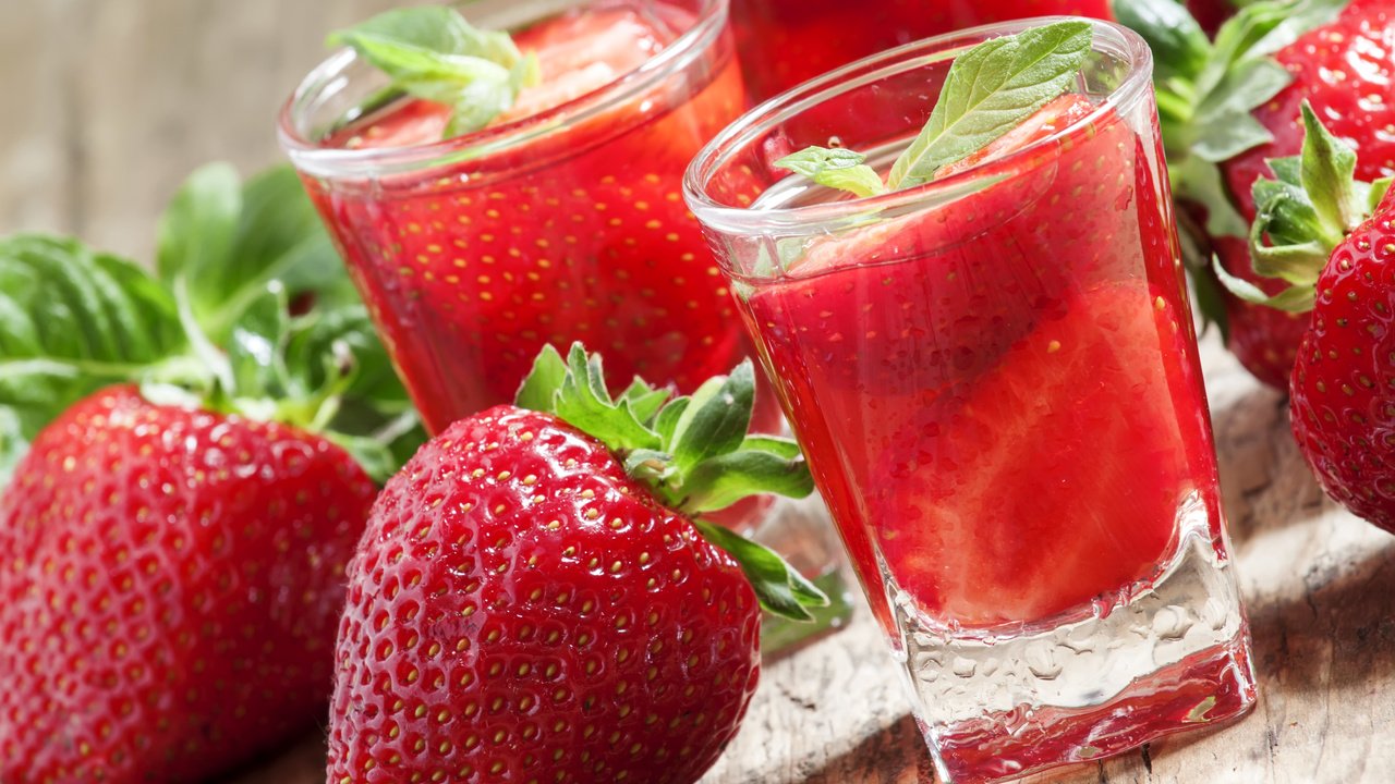 Обои напиток, клубника, ягоды, напитки, drink, strawberry, berries, drinks разрешение 4752x3168 Загрузить