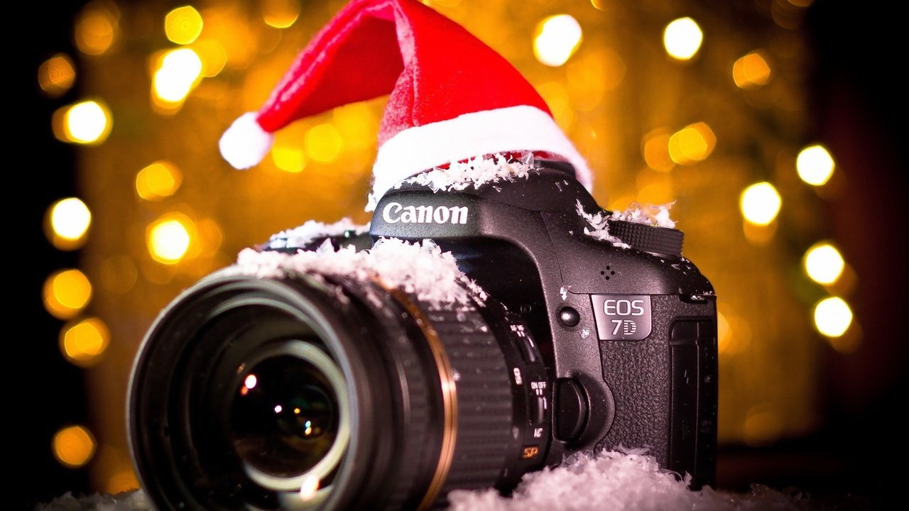 Обои новый год, фотоаппарат, шапка, канон, new year, the camera, hat, canon разрешение 1920x1200 Загрузить