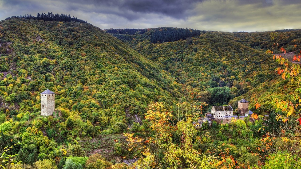 Обои горы, лес, замок, осень, германия, treis-karden, wildburg, mountains, forest, castle, autumn, germany разрешение 2880x1898 Загрузить