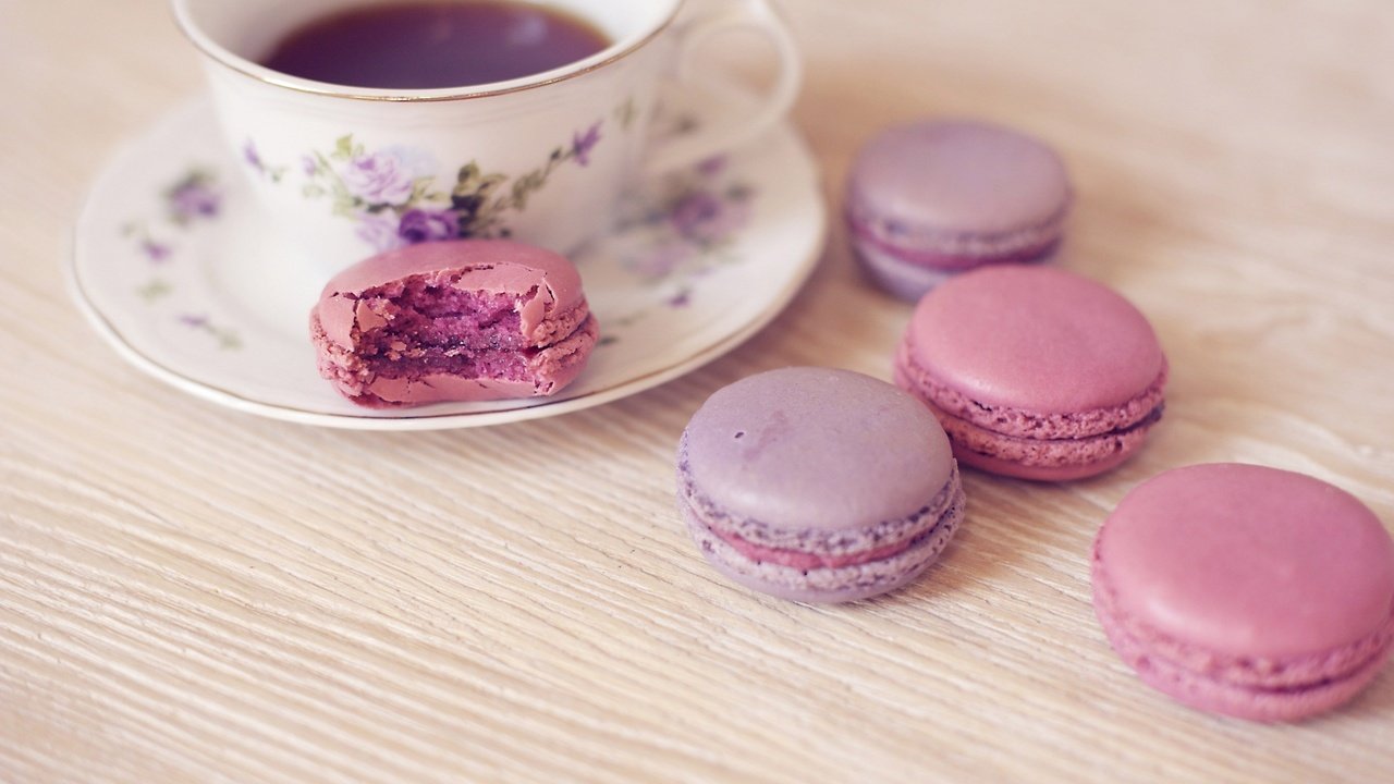 Обои кофе, печенье, десерт, макарун, coffee, cookies, dessert, macaron разрешение 2560x1571 Загрузить