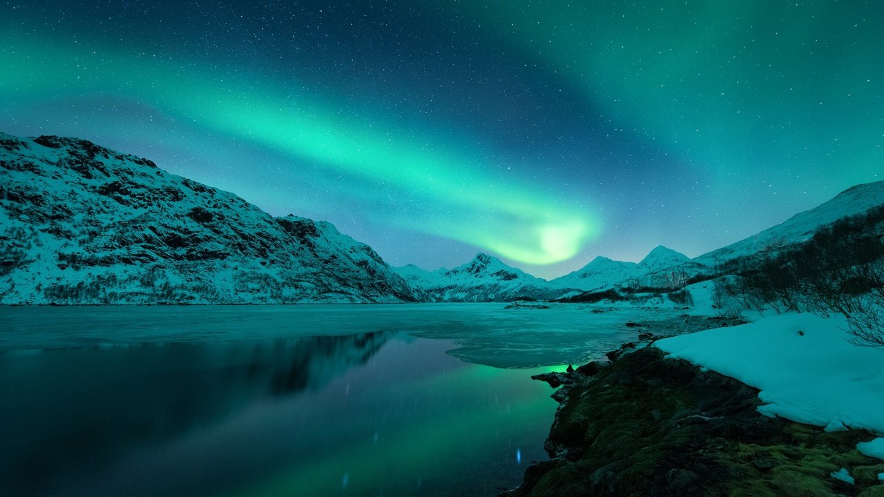 Обои небо, горы, зима, северное сияние, норвегия, лофотенские, the sky, mountains, winter, northern lights, norway, lofoten разрешение 2048x1367 Загрузить