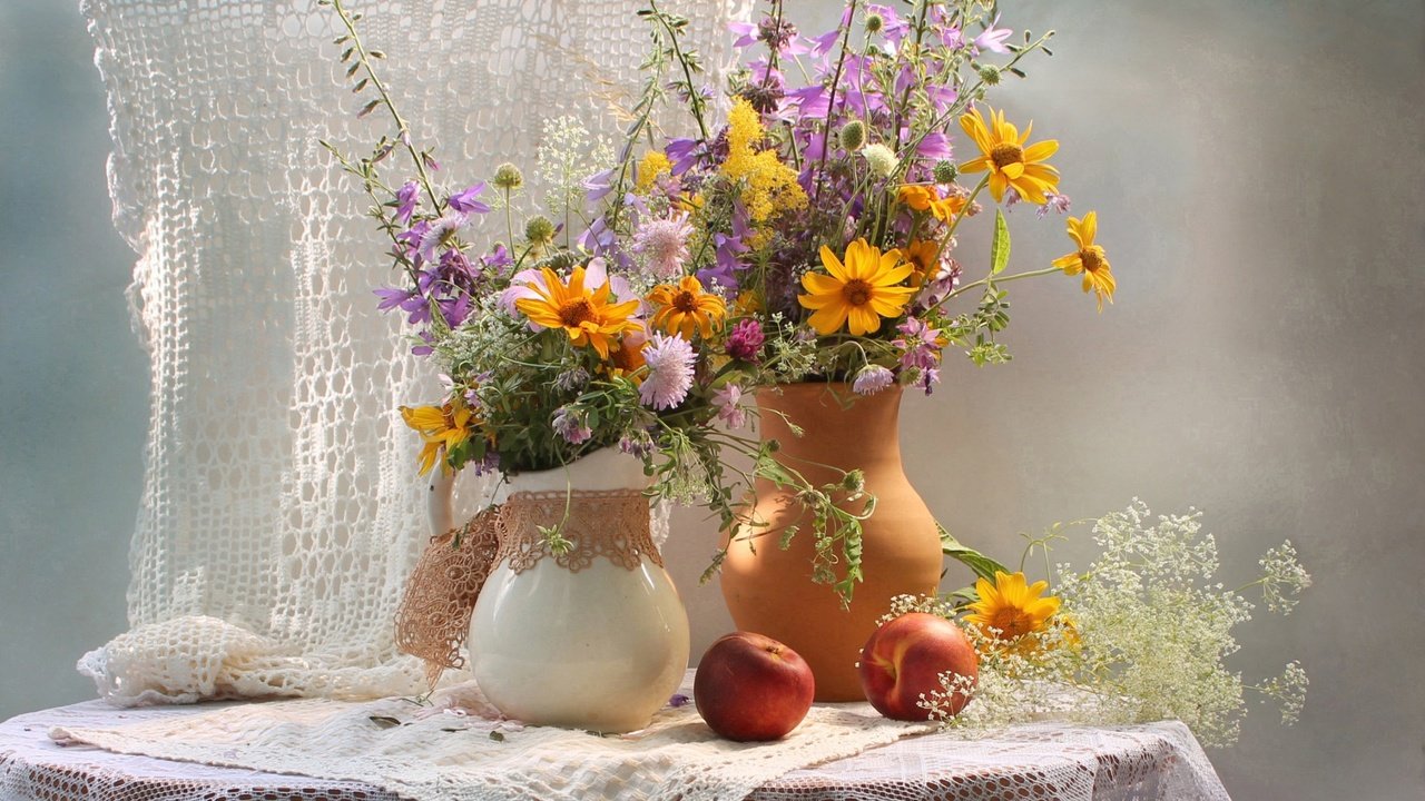 Обои цветы, лето, фрукты, букет, кувшин, нектарин, flowers, summer, fruit, bouquet, pitcher, nectarine разрешение 2000x1315 Загрузить