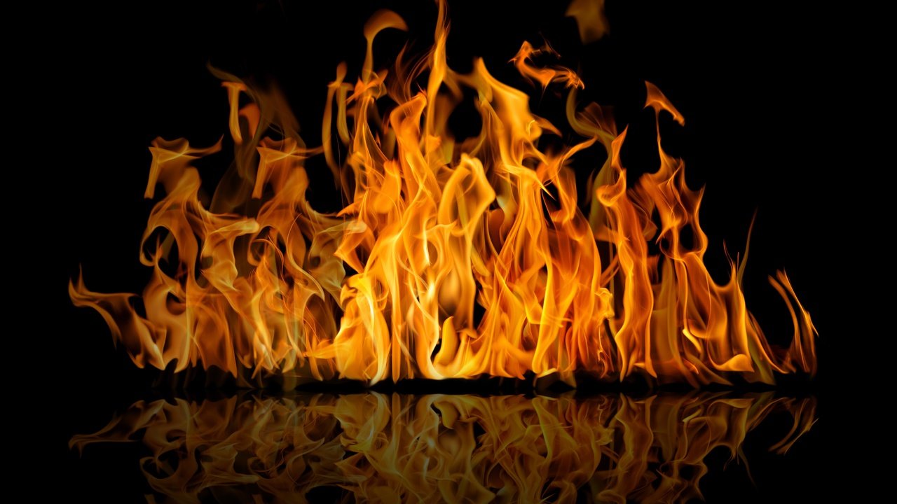 Обои пламя, отражение, огонь, flame, reflection, fire разрешение 4900x4592 Загрузить