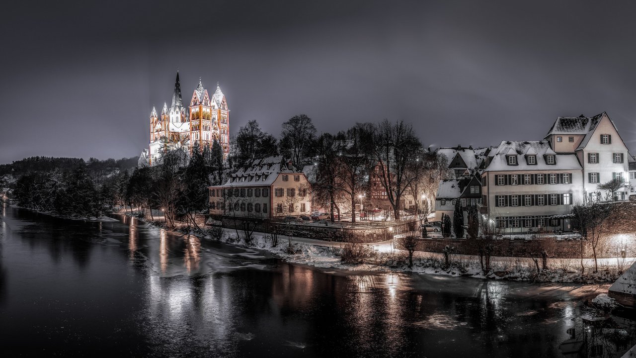 Обои река, зима, собор, германия, лимбург, лимбургский собор, river, winter, cathedral, germany, limburg разрешение 2560x1600 Загрузить