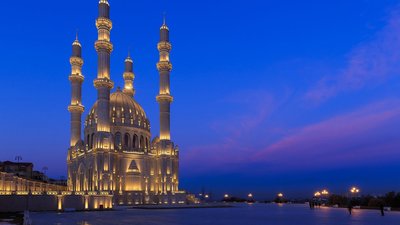 Обои ночь, огни, мечеть, азербайджан, баку, мечеть гейдара, night, lights, mosque, azerbaijan, baku разрешение 2560x1440 Загрузить