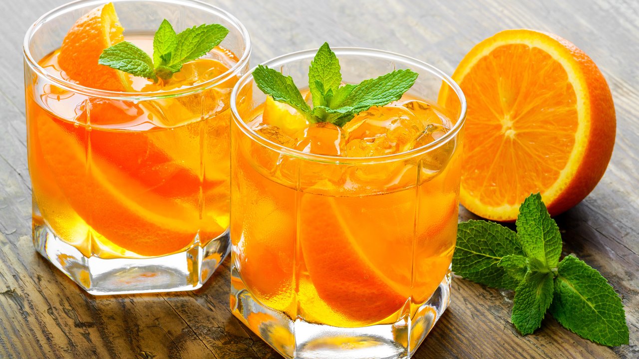 Обои мята, напиток, апельсины, лёд, коктейль, цитрусы, mint, drink, oranges, ice, cocktail, citrus разрешение 3840x2400 Загрузить