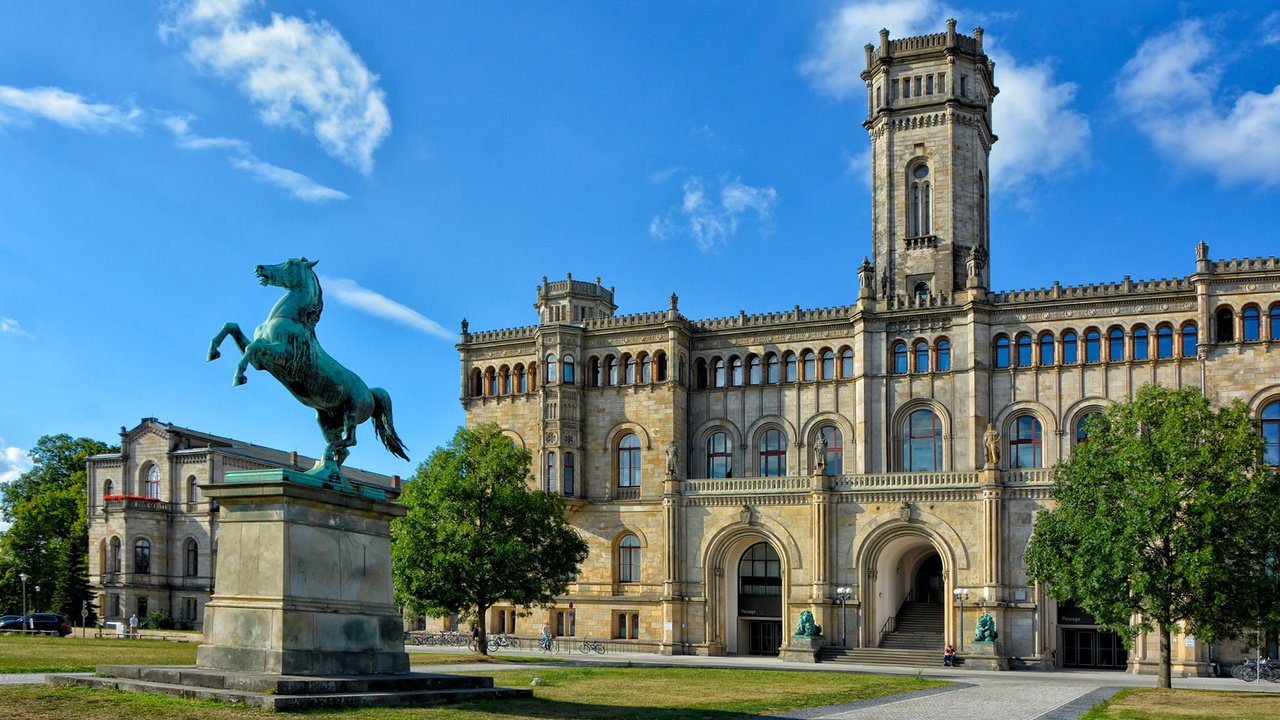 Обои архитектура, здание, германия, университет, ганновер, architecture, the building, germany, university, hanover разрешение 1920x1200 Загрузить