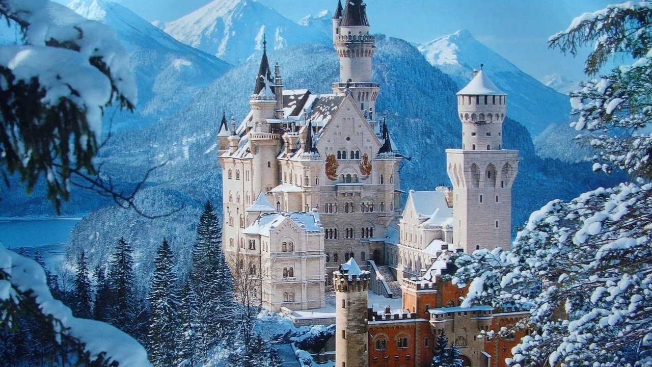 Обои зима, замок, башня, германия, нойшванштайн, бавария, winter, castle, tower, germany, neuschwanstein, bayern разрешение 1920x1200 Загрузить