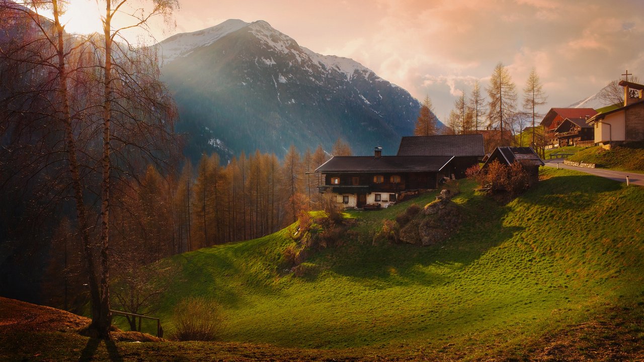 Обои горы, природа, пейзаж, домики, осень, деревня, mountains, nature, landscape, houses, autumn, village разрешение 1920x1200 Загрузить