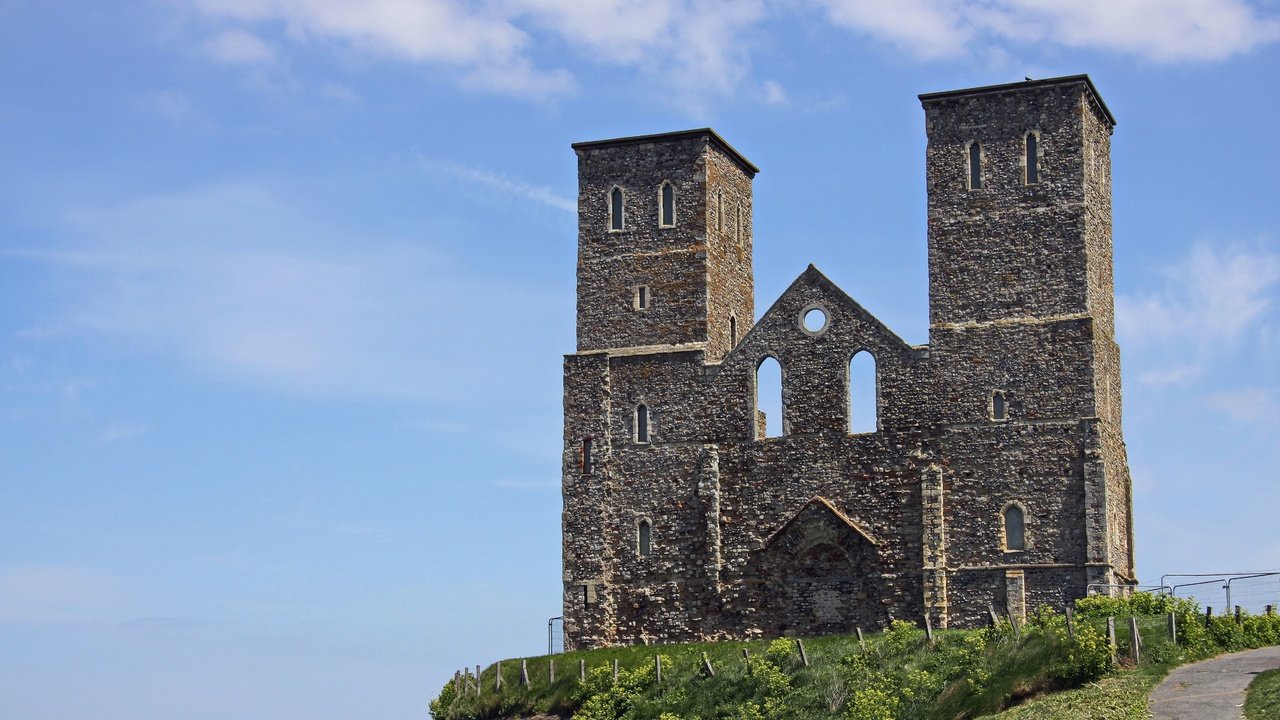 Обои небо, облака, англия, reculver, рекалвер, the sky, clouds, england разрешение 4752x3168 Загрузить