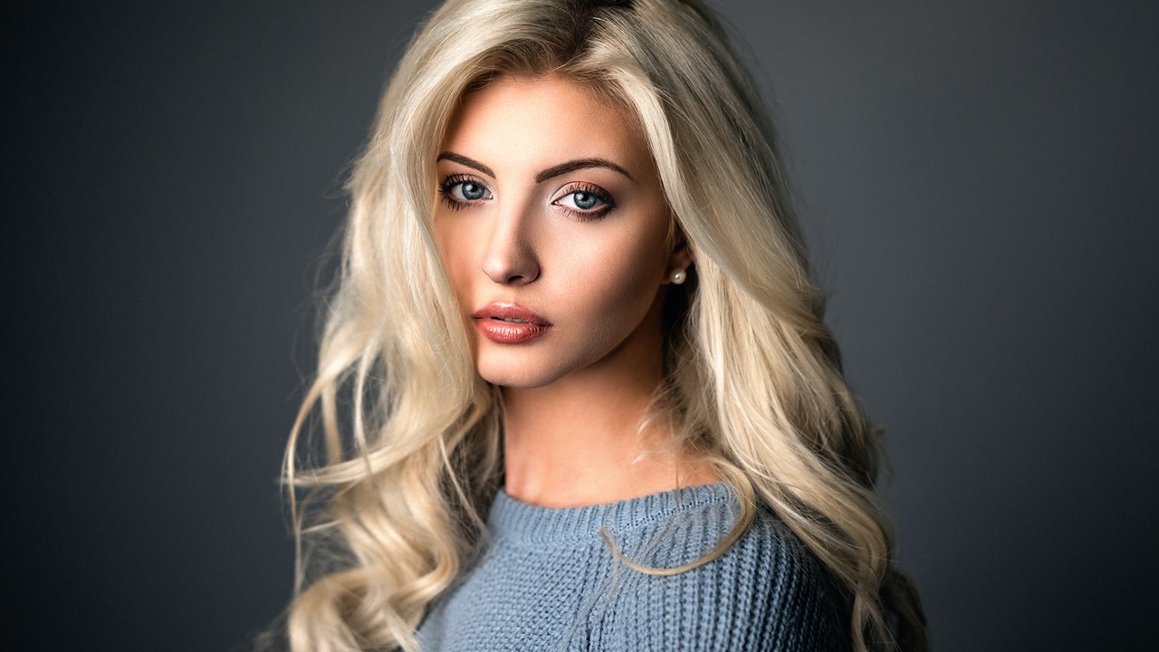 Обои девушка, блондинка, взгляд, модель, лицо, ann sophie, ann sophie marielle, girl, blonde, look, model, face разрешение 1920x1280 Загрузить