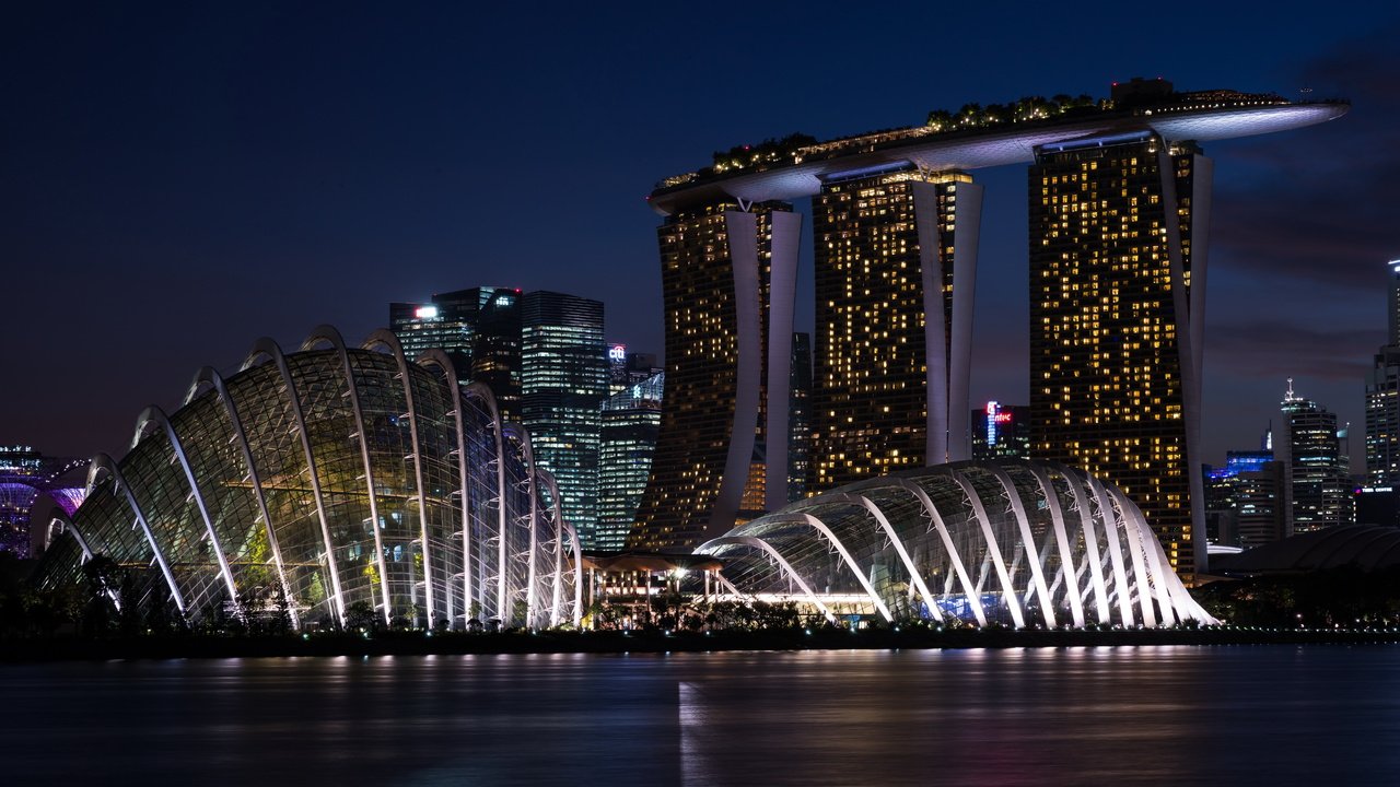 Обои ночь, marina bay sands, огни, река, город, набережная, сооружение, здания, сингапур, night, lights, river, the city, promenade, construction, building, singapore разрешение 7512x4384 Загрузить