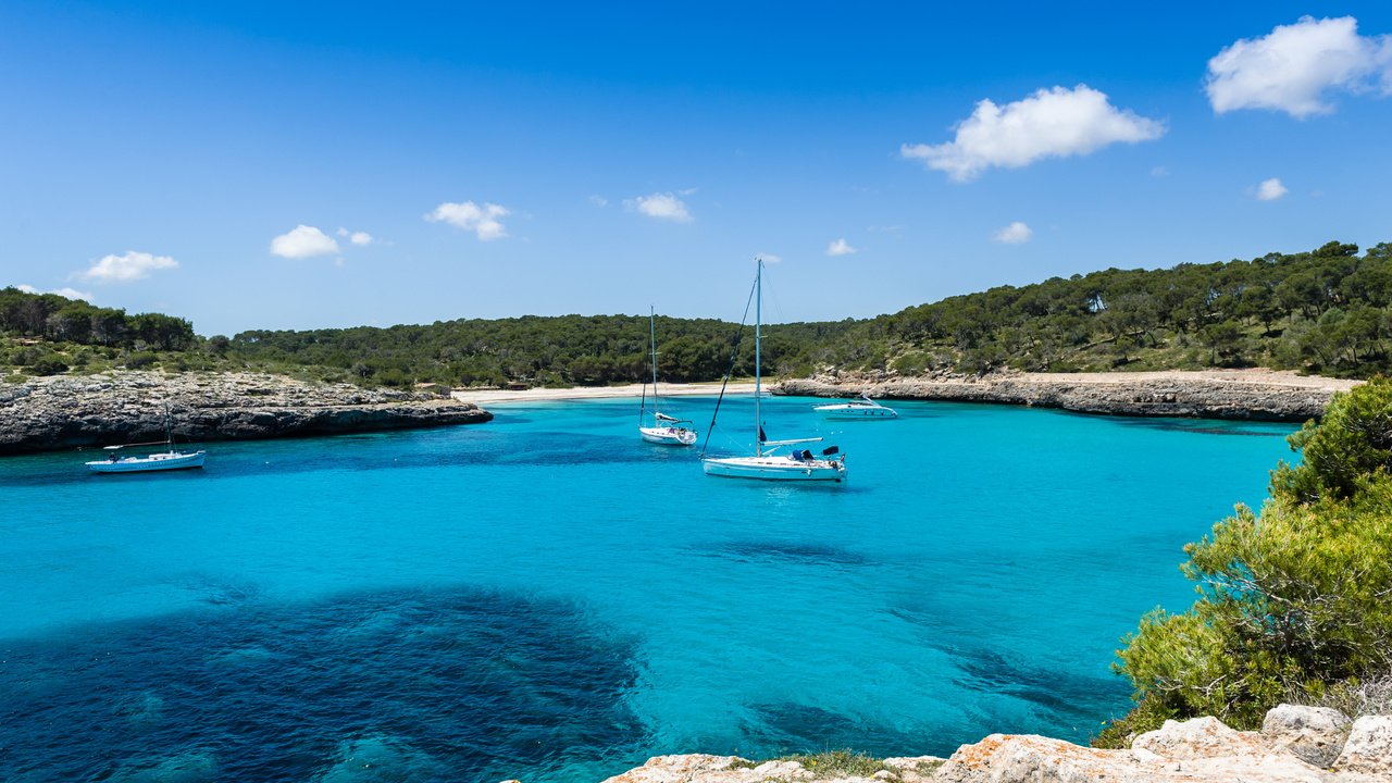 Обои скалы, море, яхты, rocks, sea, yachts разрешение 4139x2754 Загрузить