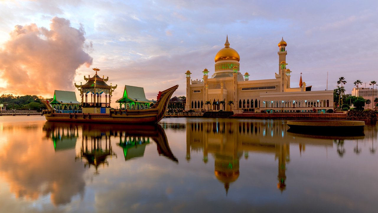 Обои храм, мечеть, бруней, бандар-сери-бегаван, anujak jaimook, temple, mosque, brunei, bandar seri begawan разрешение 1920x1200 Загрузить