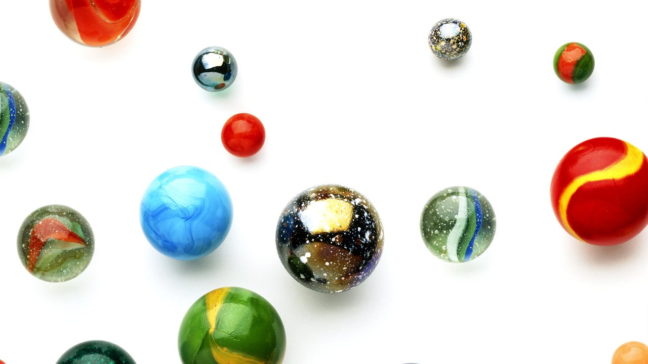 Обои шары, разноцветные, шарики, белый фон, марблс, марблз, balls, colorful, white background, marbles разрешение 2880x2560 Загрузить