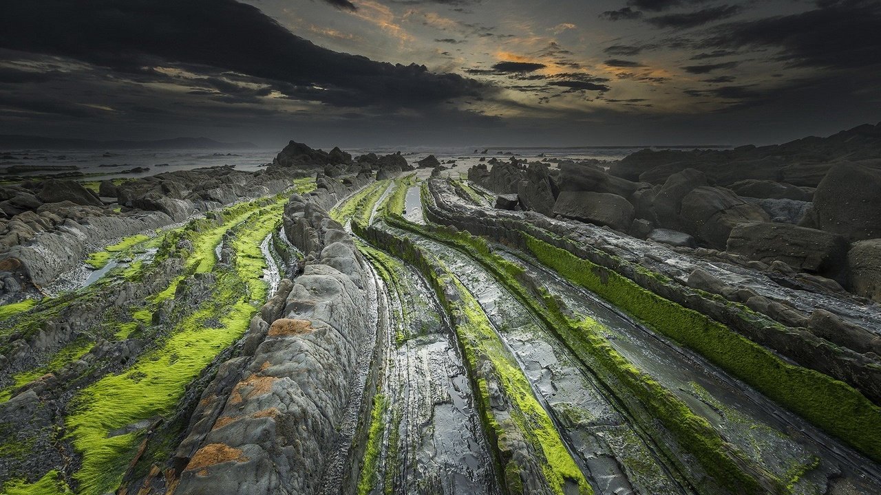 Обои небо, облака, природа, камни, пейзаж, горизонт, the sky, clouds, nature, stones, landscape, horizon разрешение 1920x1272 Загрузить