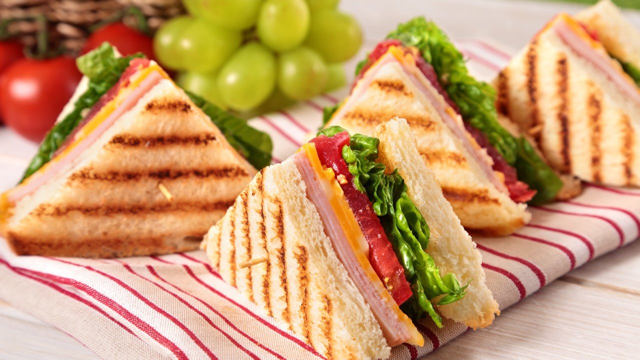 Обои зелень, ветчина, виноград, сыр, хлеб, помидоры, сэндвич, бутерброды, тосты, greens, ham, grapes, cheese, bread, tomatoes, sandwich, sandwiches, toast разрешение 5616x3744 Загрузить