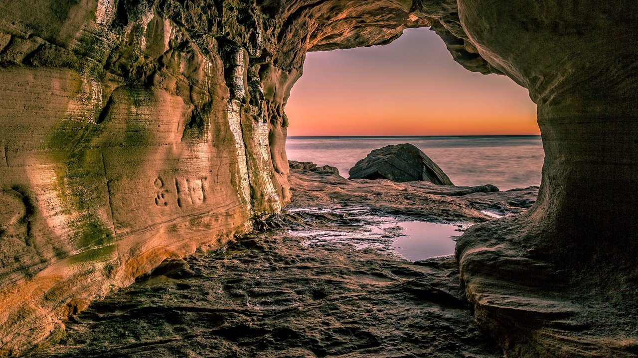 Обои скалы, фото, море, пещера, rocks, photo, sea, cave разрешение 2048x1365 Загрузить