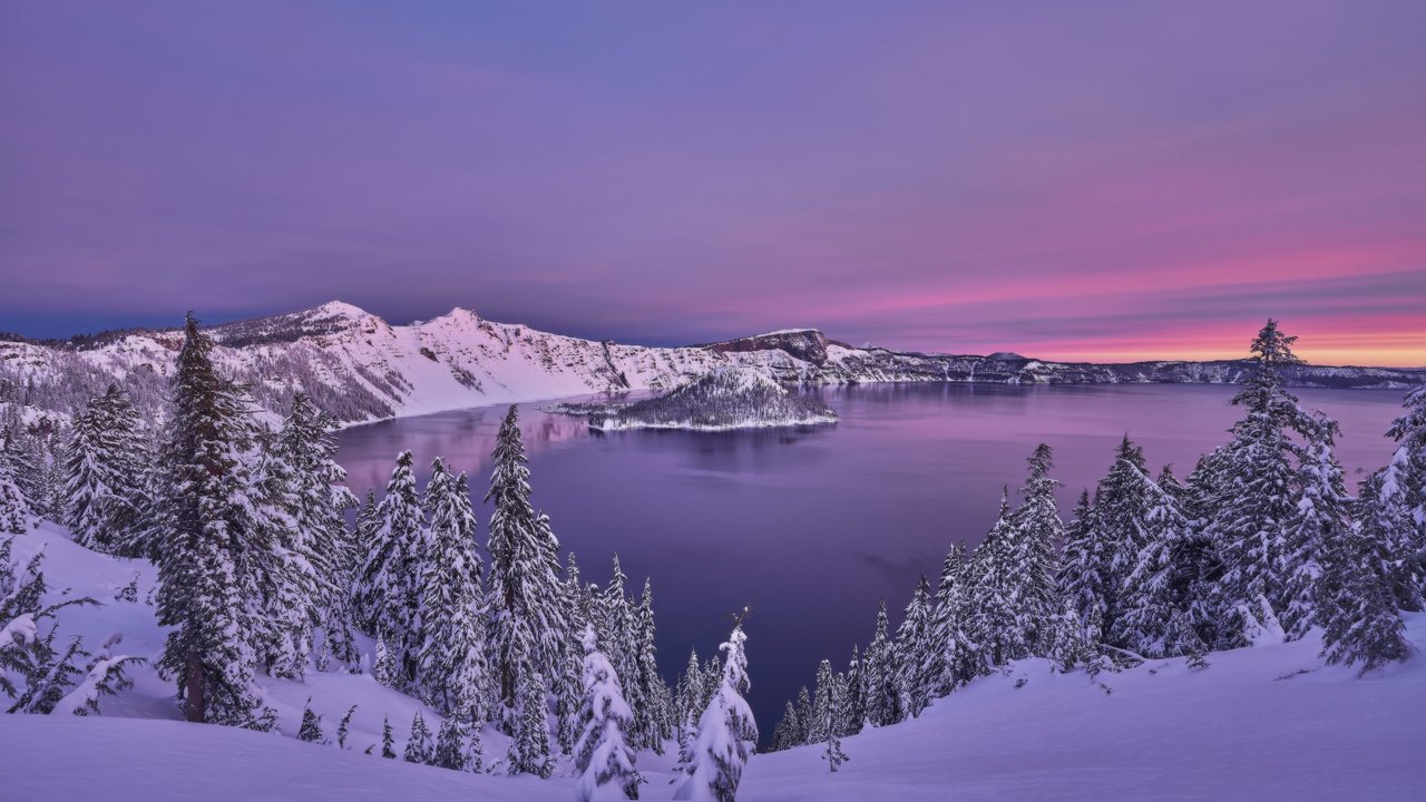 Обои деревья, crater lake national park, озеро крейтер, озеро, горы, снег, закат, зима, ели, орегон, trees, crater lake, lake, mountains, snow, sunset, winter, ate, oregon разрешение 2112x1188 Загрузить