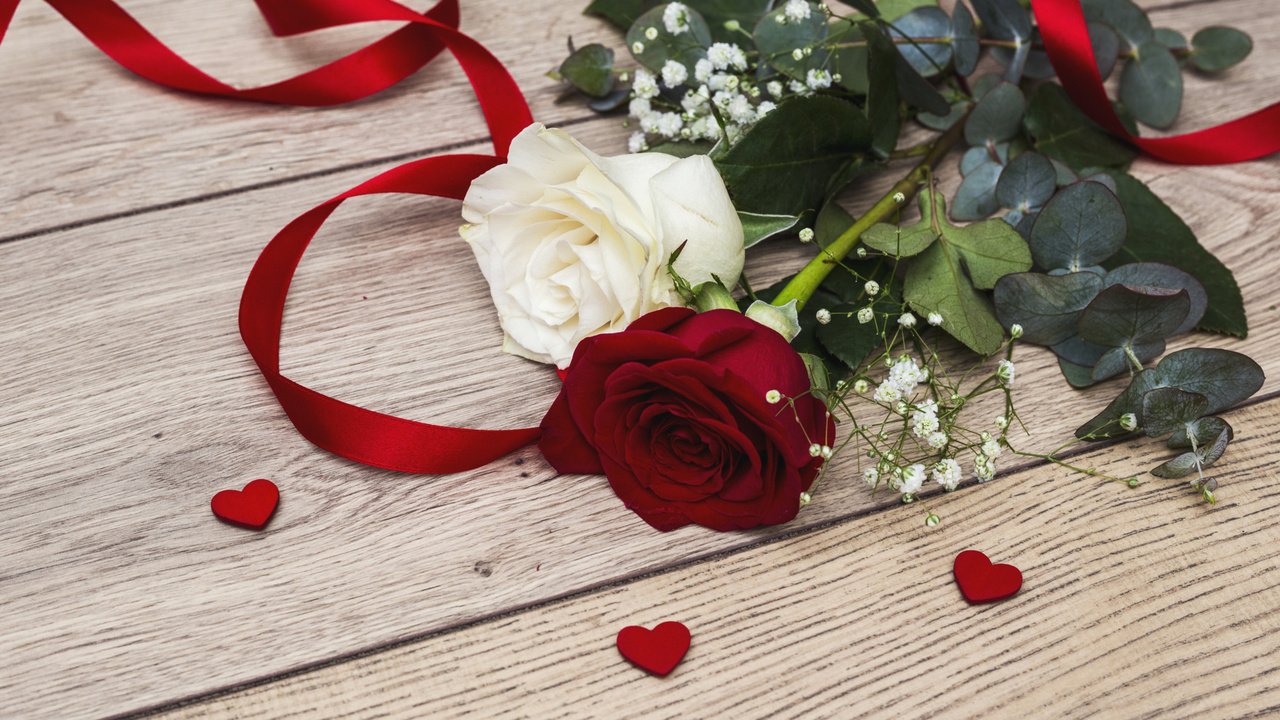 Обои цветы, розы, любовь, сердечки, романтик, валентинка, flowers, roses, love, hearts, romantic, valentine разрешение 2112x1188 Загрузить