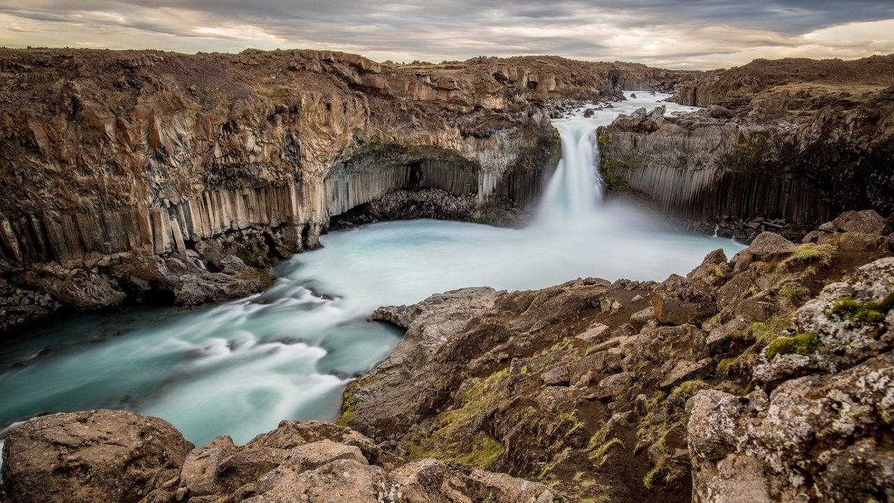 Обои река, природа, скала, водопад, восход солнца, исландия, утес, aldeyjarfoss waterfall, альдейярфосс, river, nature, rock, waterfall, sunrise, iceland разрешение 1920x1280 Загрузить