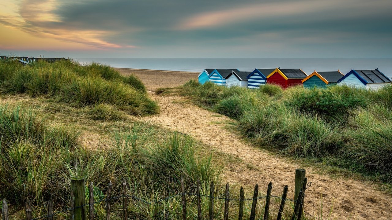 Обои берег, море, домики, shore, sea, houses разрешение 3840x2160 Загрузить