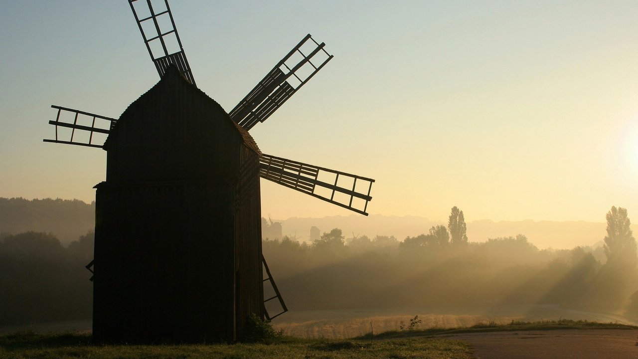 Обои холмы, утро, туман, ветряная мельница, hills, morning, fog, windmill разрешение 3840x2160 Загрузить