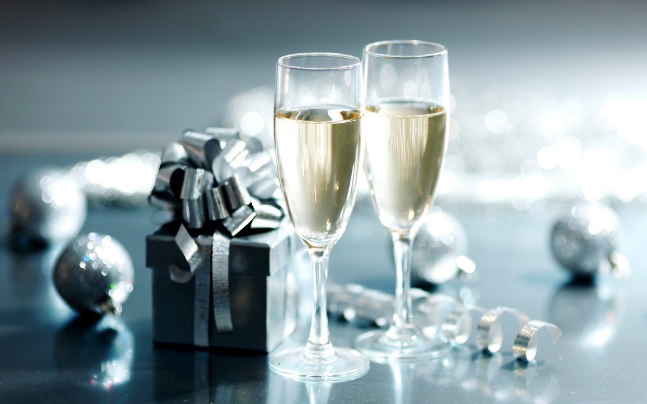 шампанское подарок праздник без смс