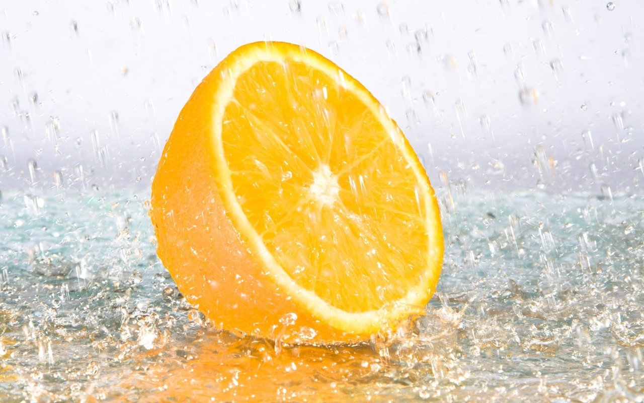 Обои вода, апельсин, water, orange разрешение 1920x1200 Загрузить