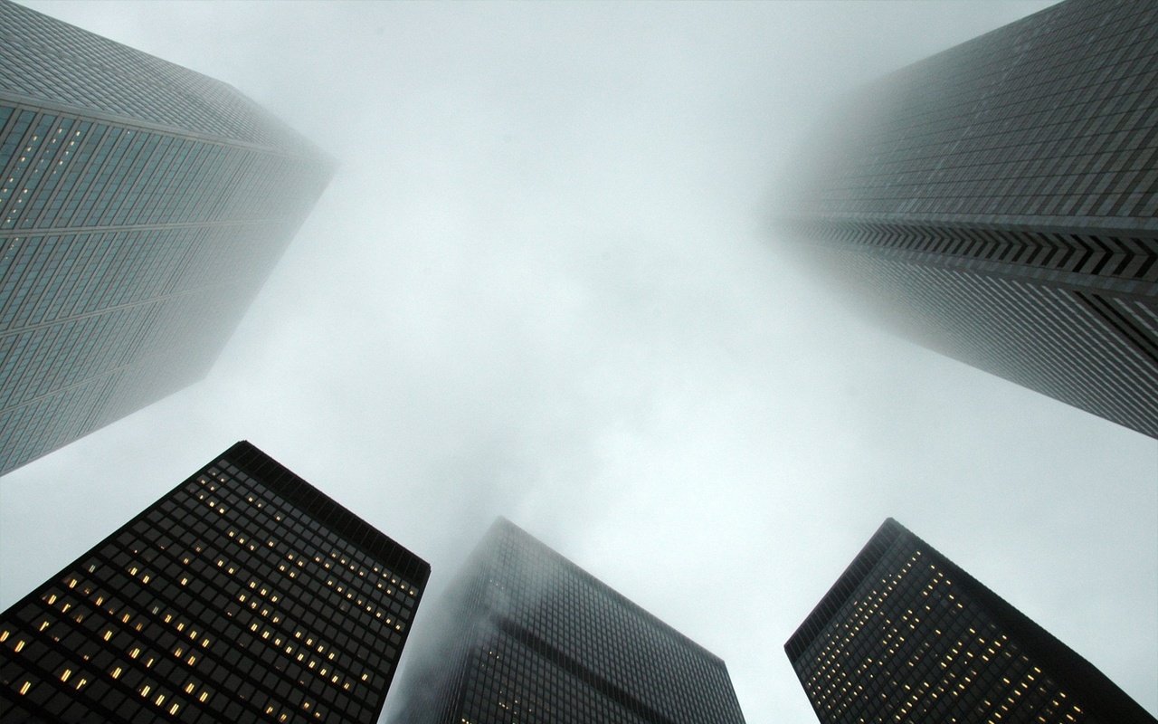 Обои туман, город, небоскребы, дома, fog, the city, skyscrapers, home разрешение 1920x1200 Загрузить