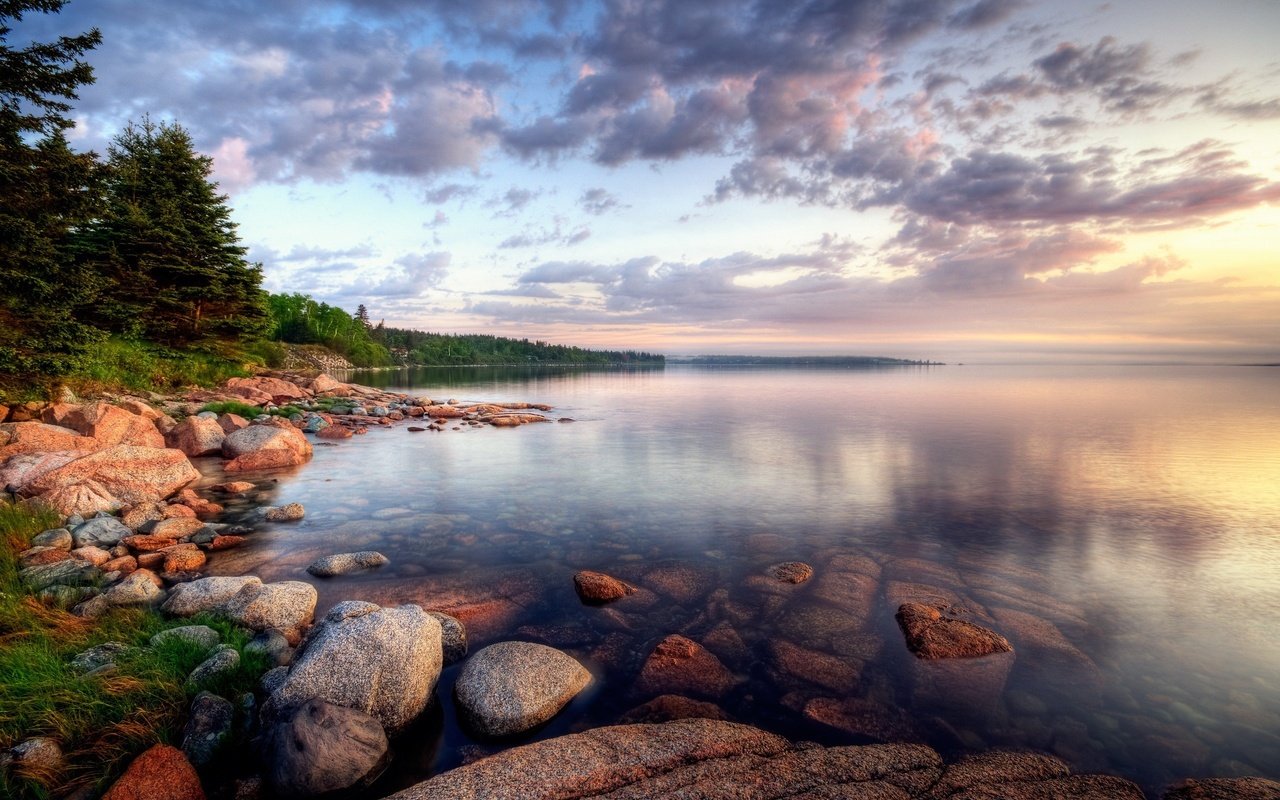 Обои облака, озеро, камни, берег, clouds, lake, stones, shore разрешение 2560x1600 Загрузить