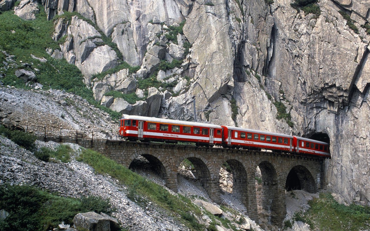 Обои горы, железная дорога, швейцария, mountains, railroad, switzerland разрешение 1920x1080 Загрузить