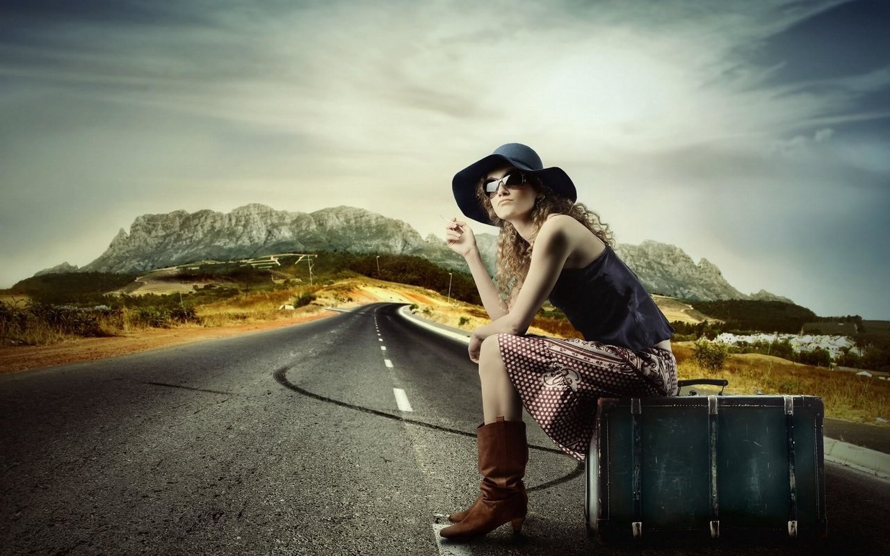 Обои дорога, горы, девушка, чемодан, road, mountains, girl, suitcase разрешение 1920x1200 Загрузить