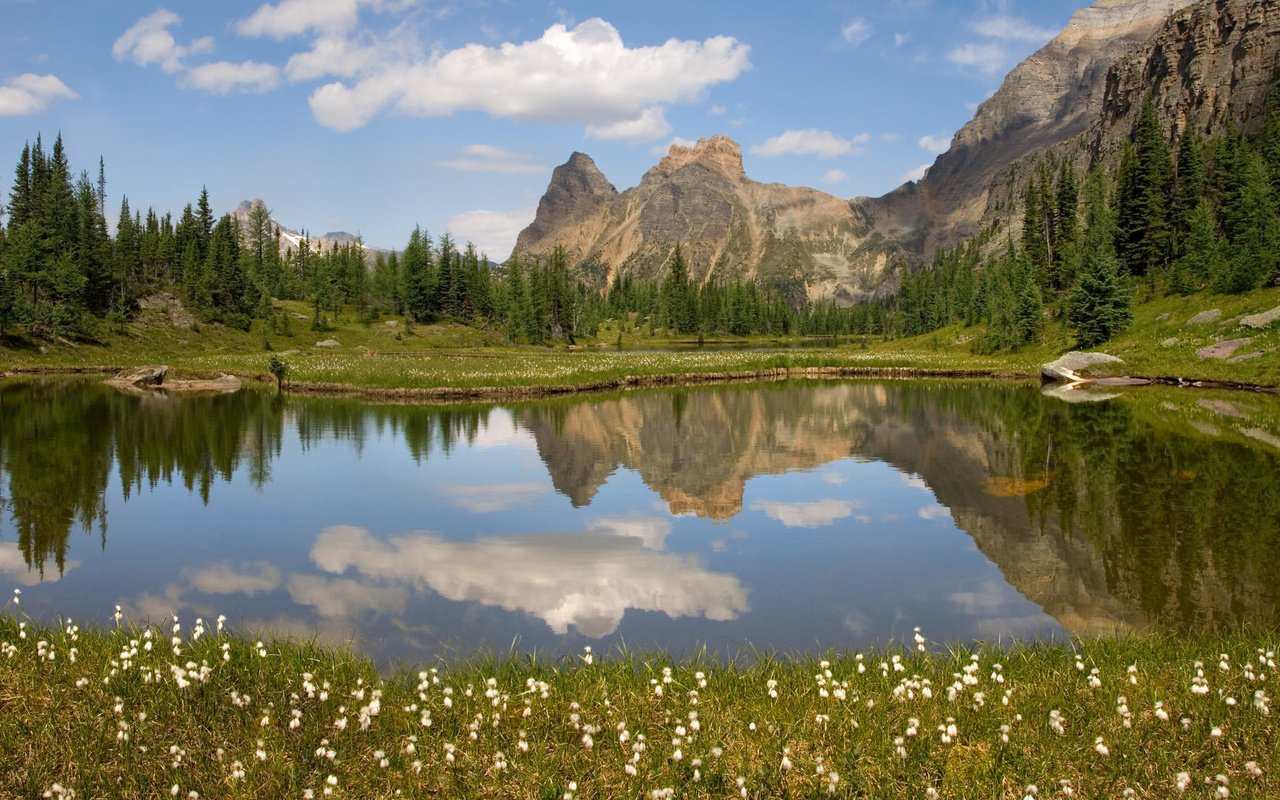 Обои горы, канада, британская колумбия, mountains, canada, british columbia разрешение 1920x1080 Загрузить