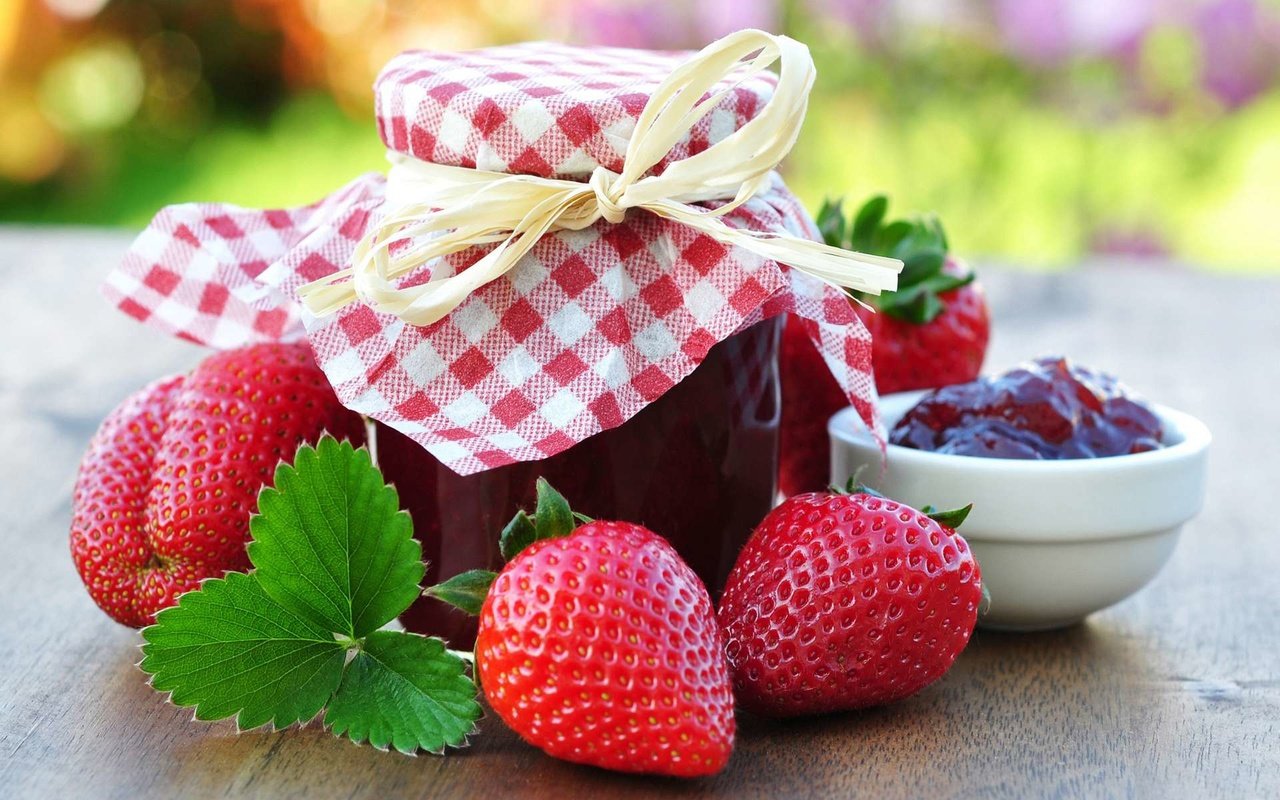 Обои клубника, джем, ягоды, баночка, варенье, клубничное, strawberry, jam, berries, jar разрешение 1920x1200 Загрузить